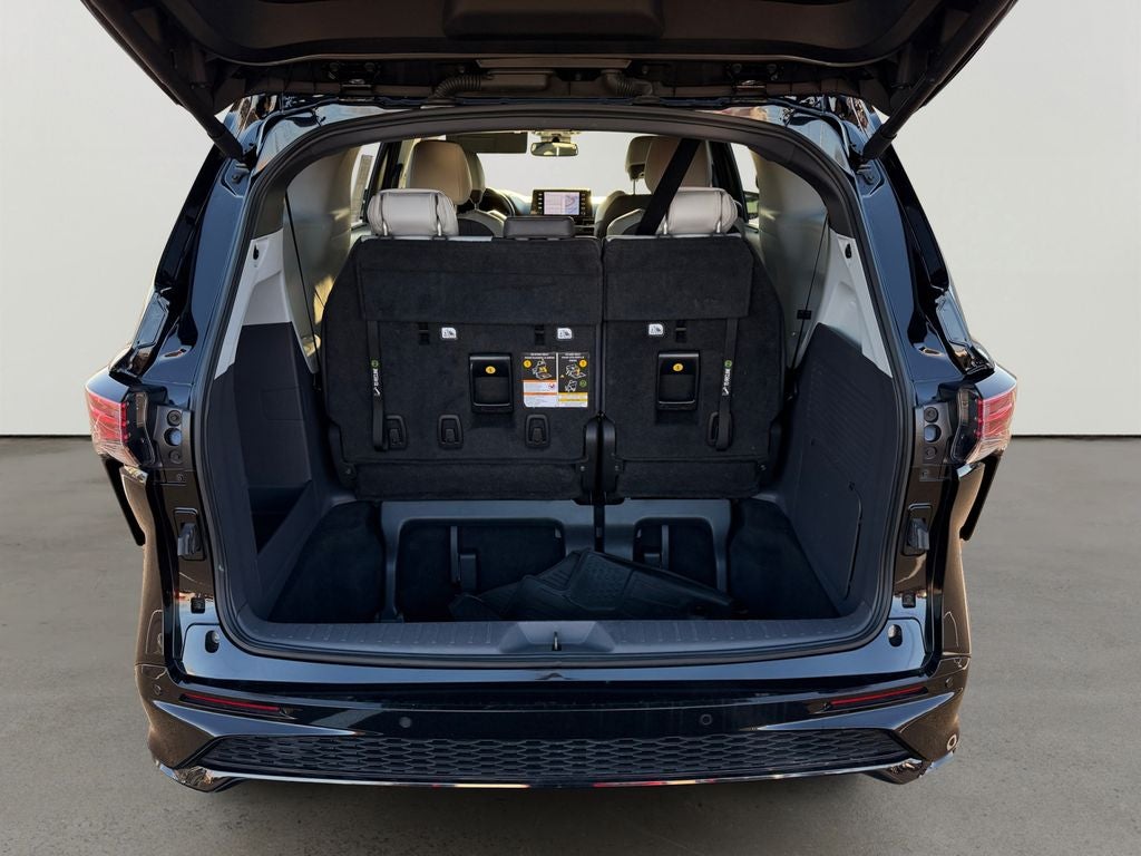 2022 Toyota Sienna XSE 7 Passenger