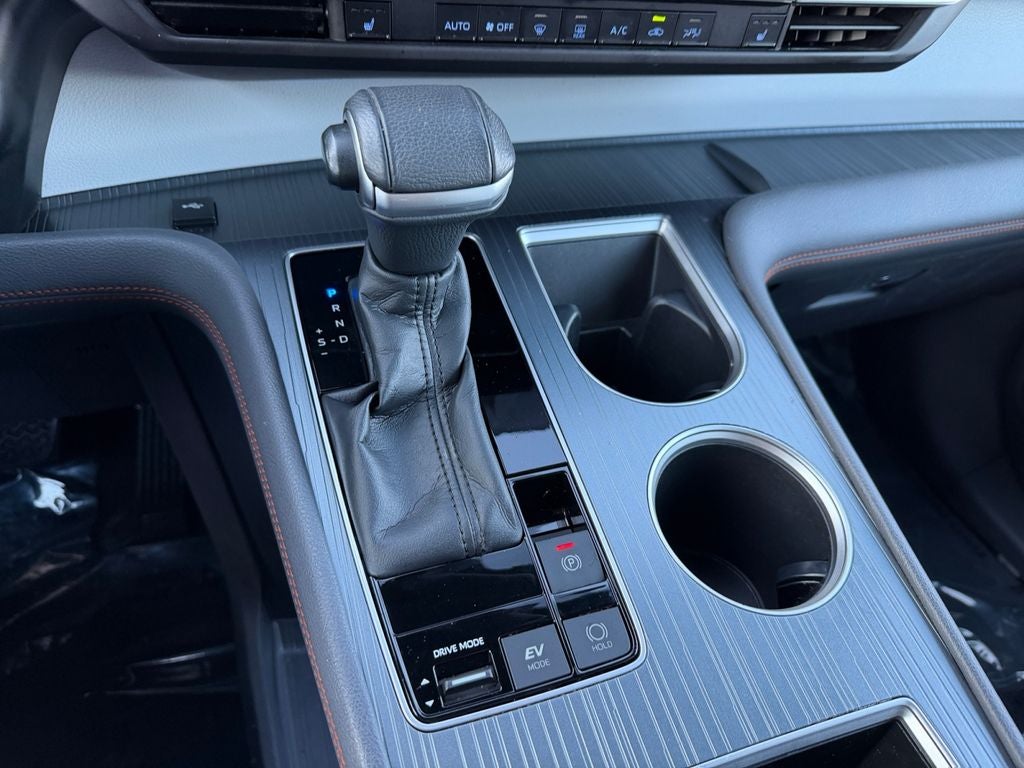 2022 Toyota Sienna XSE 7 Passenger