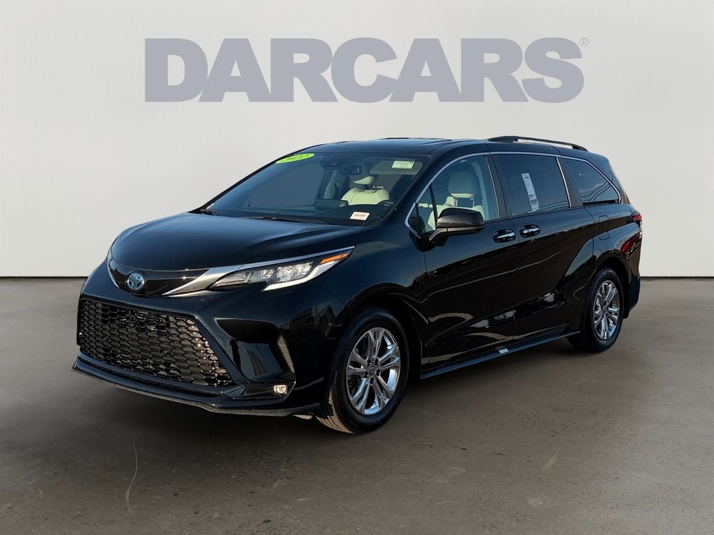 2022 Toyota Sienna XSE 7 Passenger