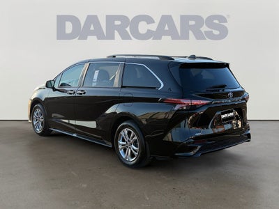 2022 Toyota Sienna XSE 7 Passenger