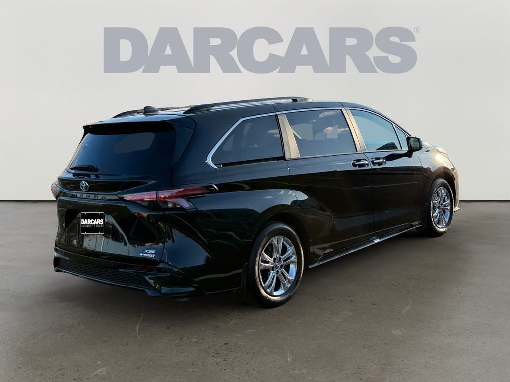 2022 Toyota Sienna XSE 7 Passenger