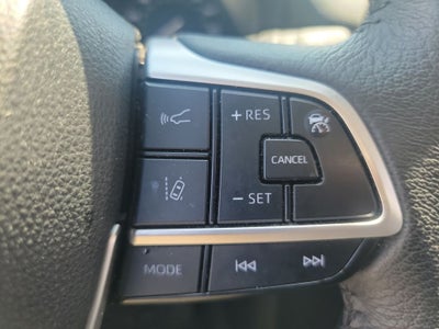 2025 Toyota Sienna XLE 8 Passenger / 1 OWNER / CLEAN CARFAX