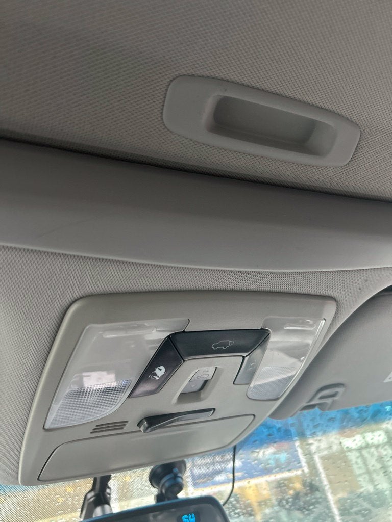 2017 Toyota Sienna XLE 8 Passenger