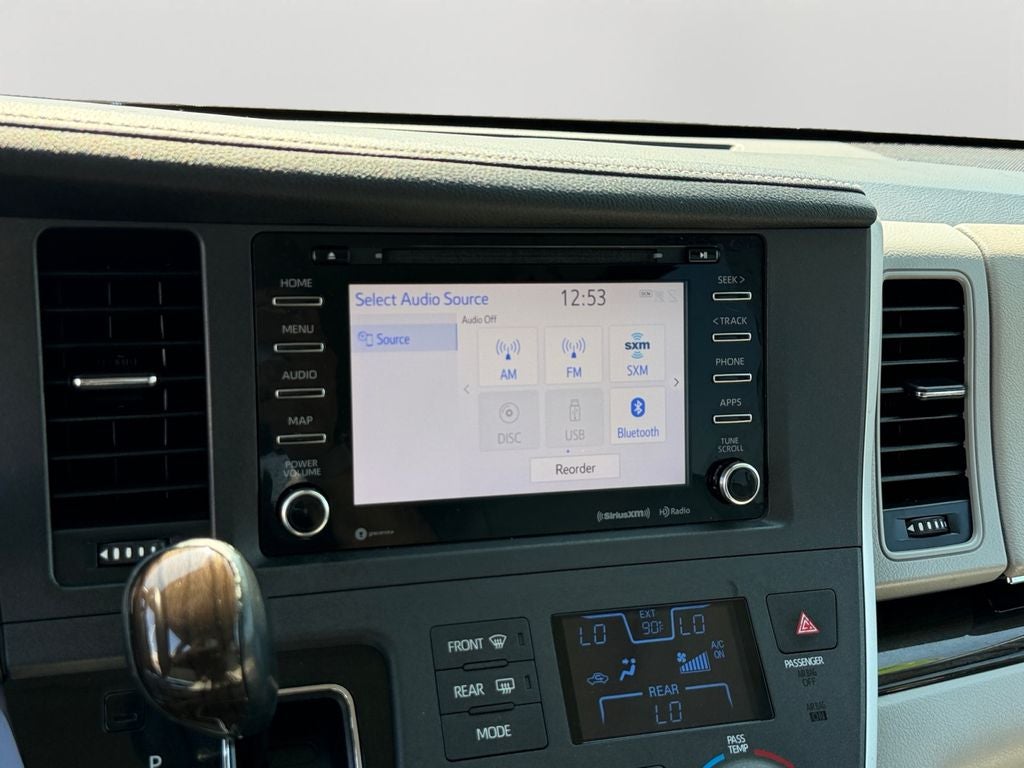 2020 Toyota Sienna XLE 8 Passenger