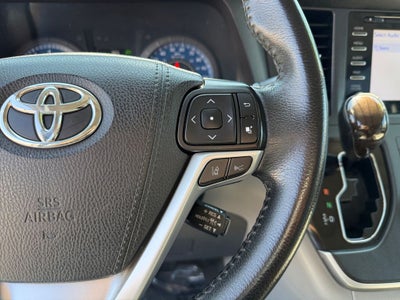 2020 Toyota Sienna XLE 8 Passenger