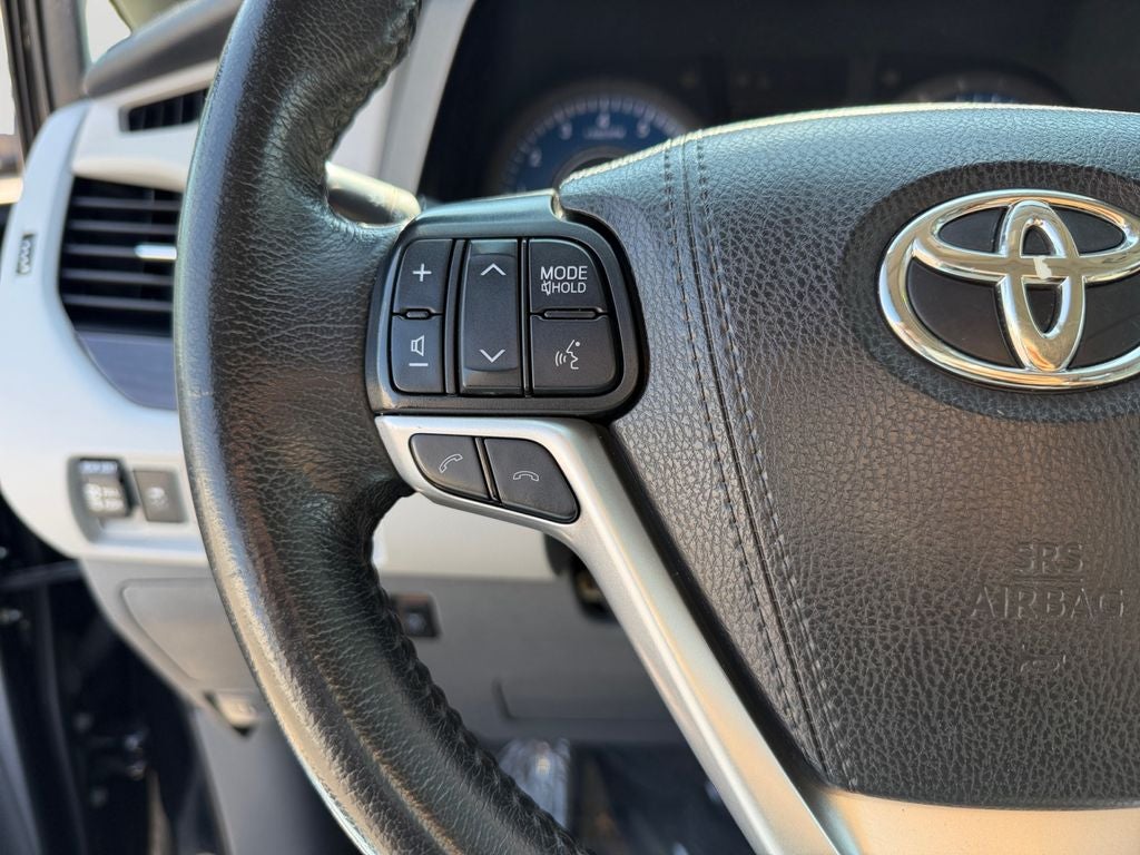 2020 Toyota Sienna XLE 8 Passenger