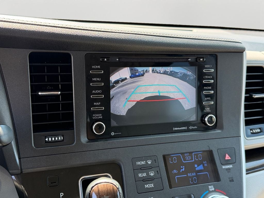 2020 Toyota Sienna XLE 8 Passenger