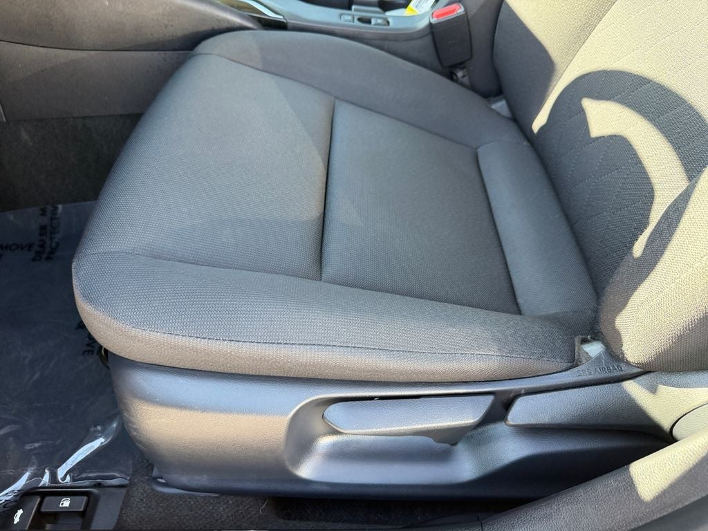 2025 Toyota Corolla LE w/Bluetooth