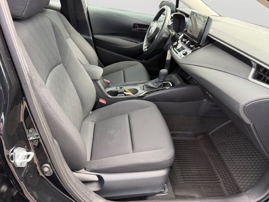 2025 Toyota Corolla LE W/Apple Carplay