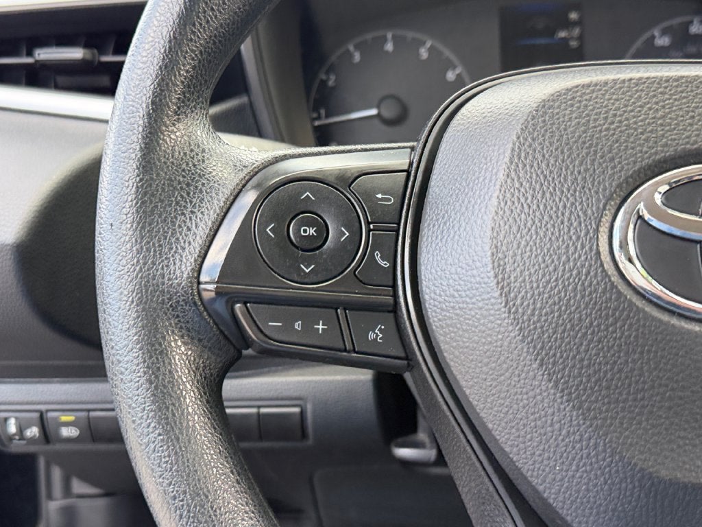 2025 Toyota Corolla LE W/Apple Carplay
