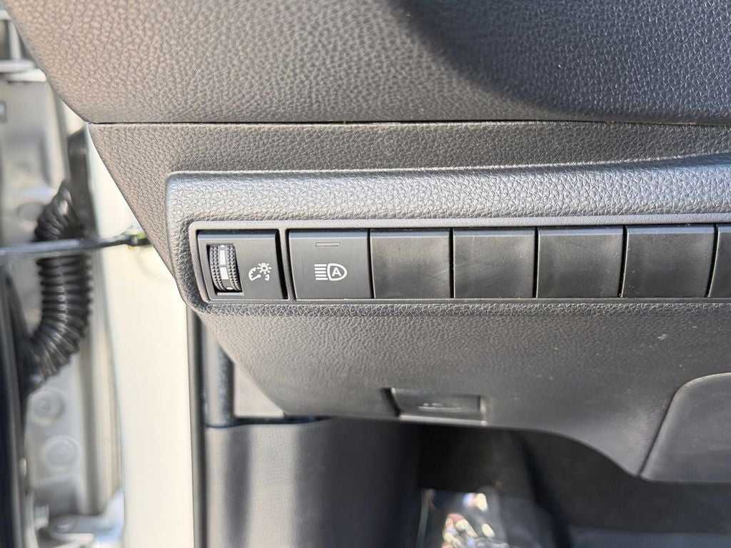 2025 Toyota Corolla LE w/Bluetooth