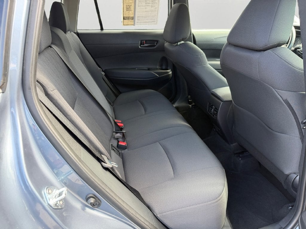 2025 Toyota Corolla Cross LE w/Apple Carplayc