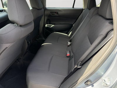 2025 Toyota Corolla Cross LE w/Apple Carplayc