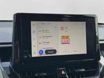 2025 Toyota Corolla Cross LE w/Apple Carplayc