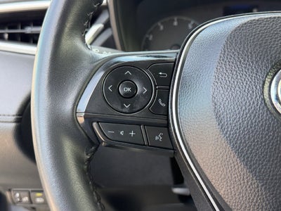 2025 Toyota Corolla Cross LE w/Apple Carplayc