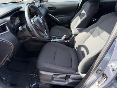 2025 Toyota Corolla Cross LE w/Apple Carplayc
