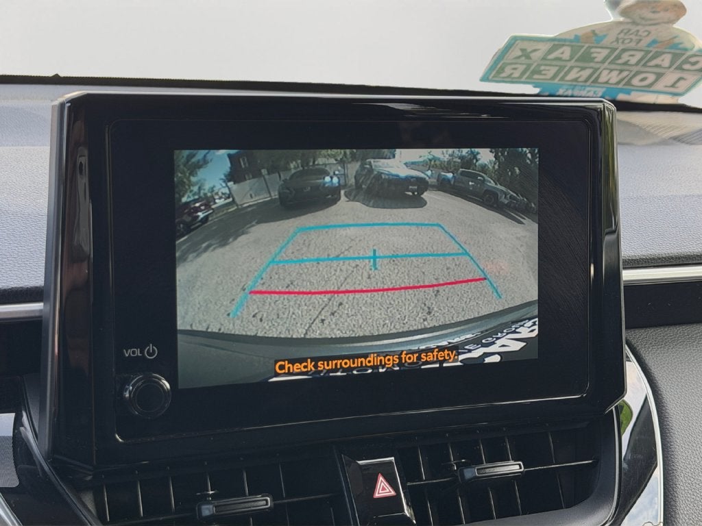 2025 Toyota Corolla Cross LE w/Apple Carplayc