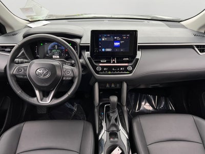2025 Toyota Corolla Cross XLE