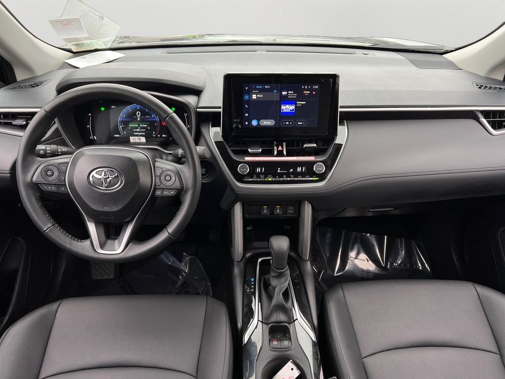 2025 Toyota Corolla Cross XLE