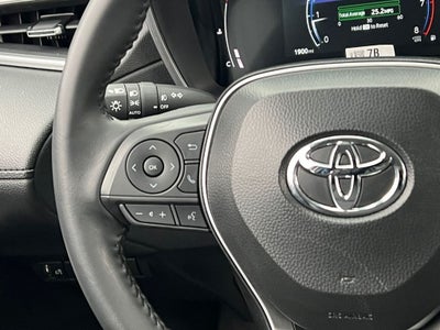 2025 Toyota Corolla Cross XLE