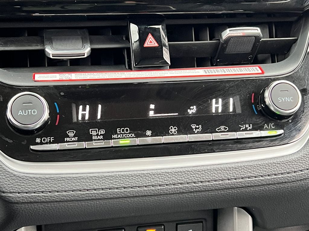 2025 Toyota Corolla Cross XLE