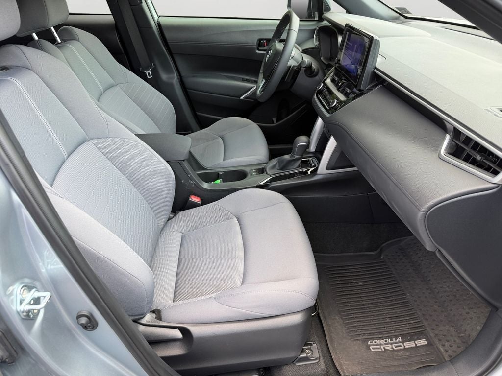 2023 Toyota Corolla Cross Hybrid SE