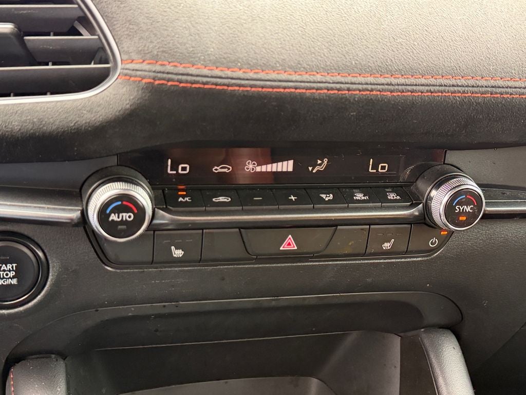 2024 Mazda Mazda3 2.5 Carbon Turbo