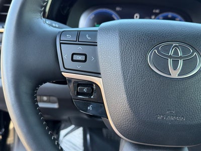 2025 Toyota Crown Signia Limited