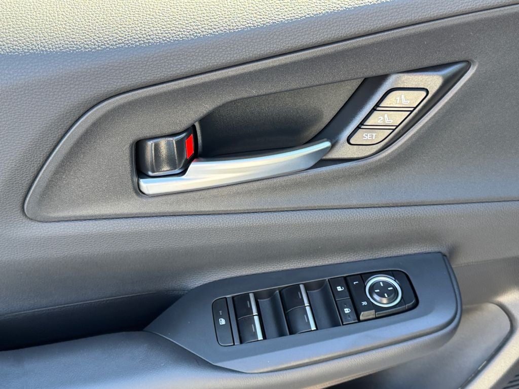 2025 Toyota Prius Plug-in PREMIUM PREMIUM PLUG IN