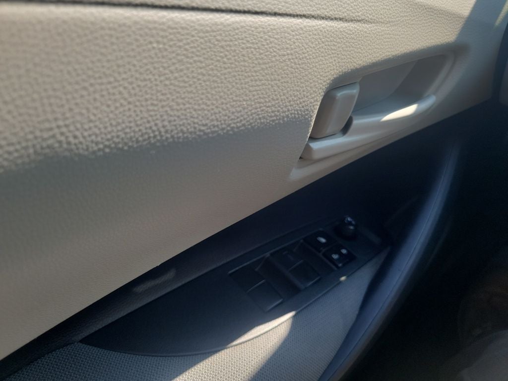 2023 Toyota Corolla LE FUEL EFFICIENT