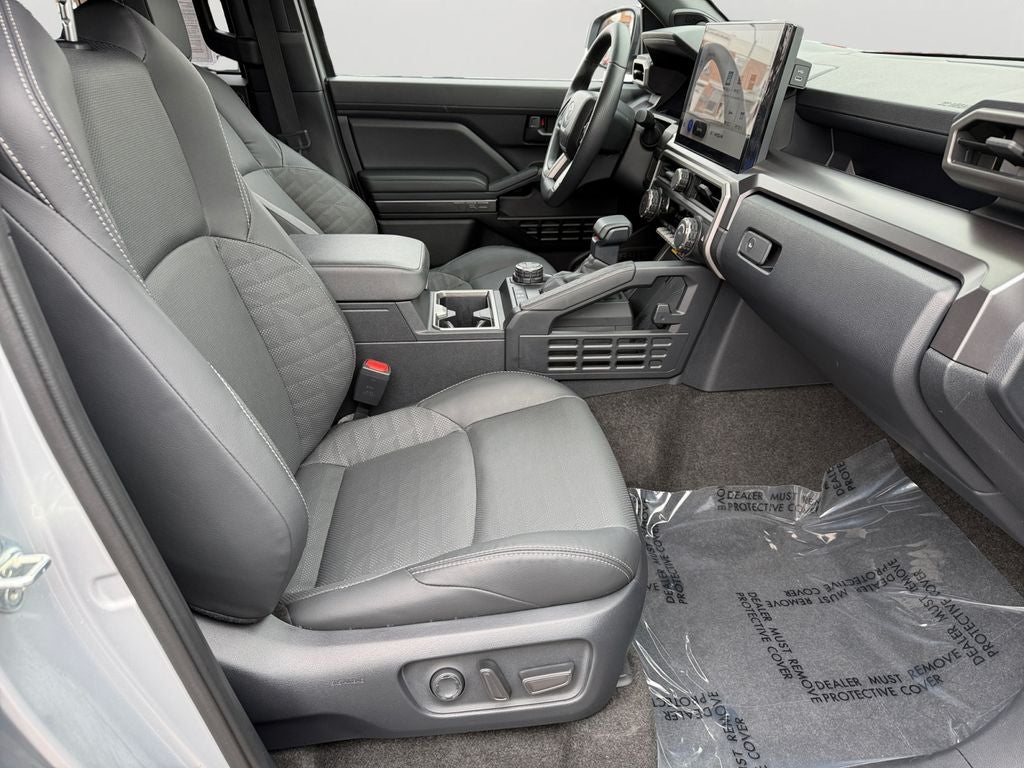 2025 Toyota 4Runner TRD Off-Road Premium SUNROOF / NAV / LOW MILES / GREAT VALUE ON CARFAX