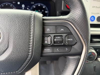 2025 Toyota 4Runner TRD Off-Road Premium SUNROOF / NAV / LOW MILES / GREAT VALUE ON CARFAX