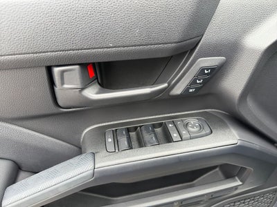 2025 Toyota 4Runner TRD Off-Road Premium SUNROOF / NAV / LOW MILES / GREAT VALUE ON CARFAX