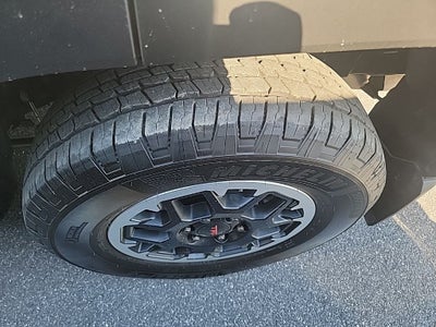 2025 Toyota 4Runner i-FORCE MAX Hybrid TRD Off Road Premium