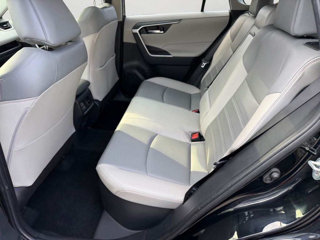 2023 Toyota RAV4 Hybrid XLE Premium 1 OWNER / CLEAN CARFAX