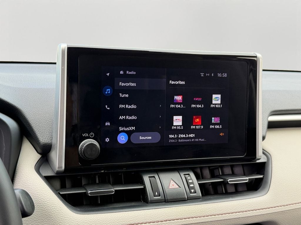 2023 Toyota RAV4 Hybrid XLE Premium 1 OWNER / CLEAN CARFAX