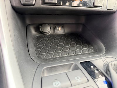 2023 Toyota RAV4 Hybrid XLE Premium 1 OWNER / CLEAN CARFAX