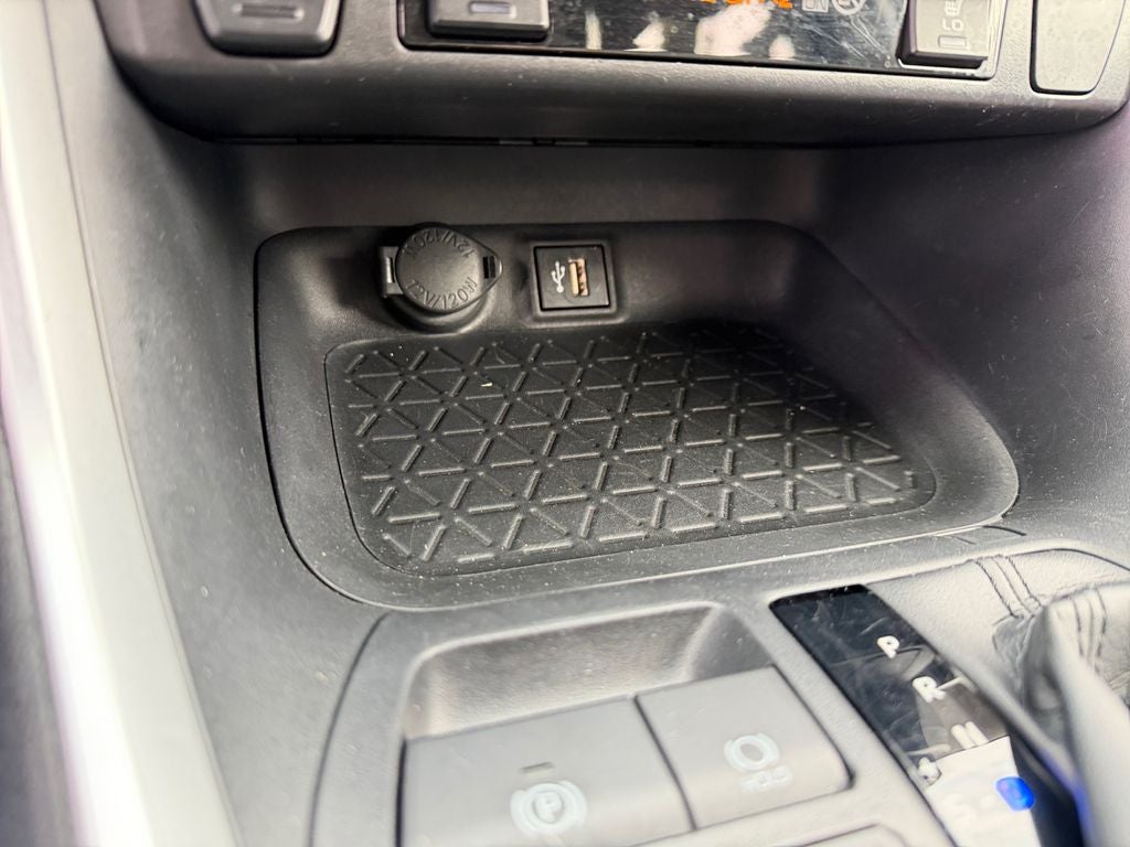 2023 Toyota RAV4 Hybrid XLE Premium 1 OWNER / CLEAN CARFAX