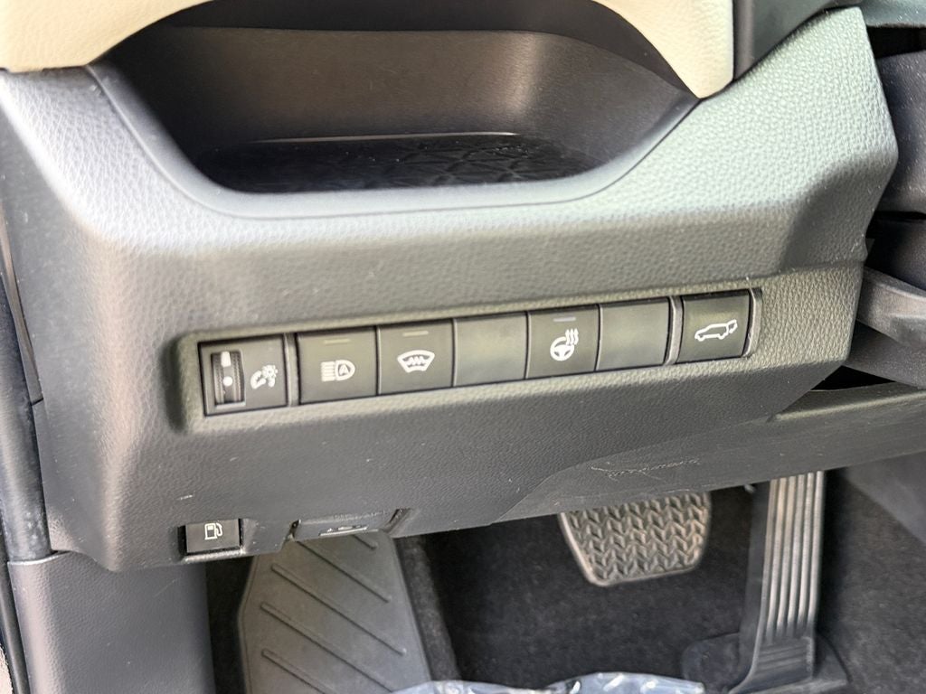 2023 Toyota RAV4 Hybrid XLE Premium 1 OWNER / CLEAN CARFAX