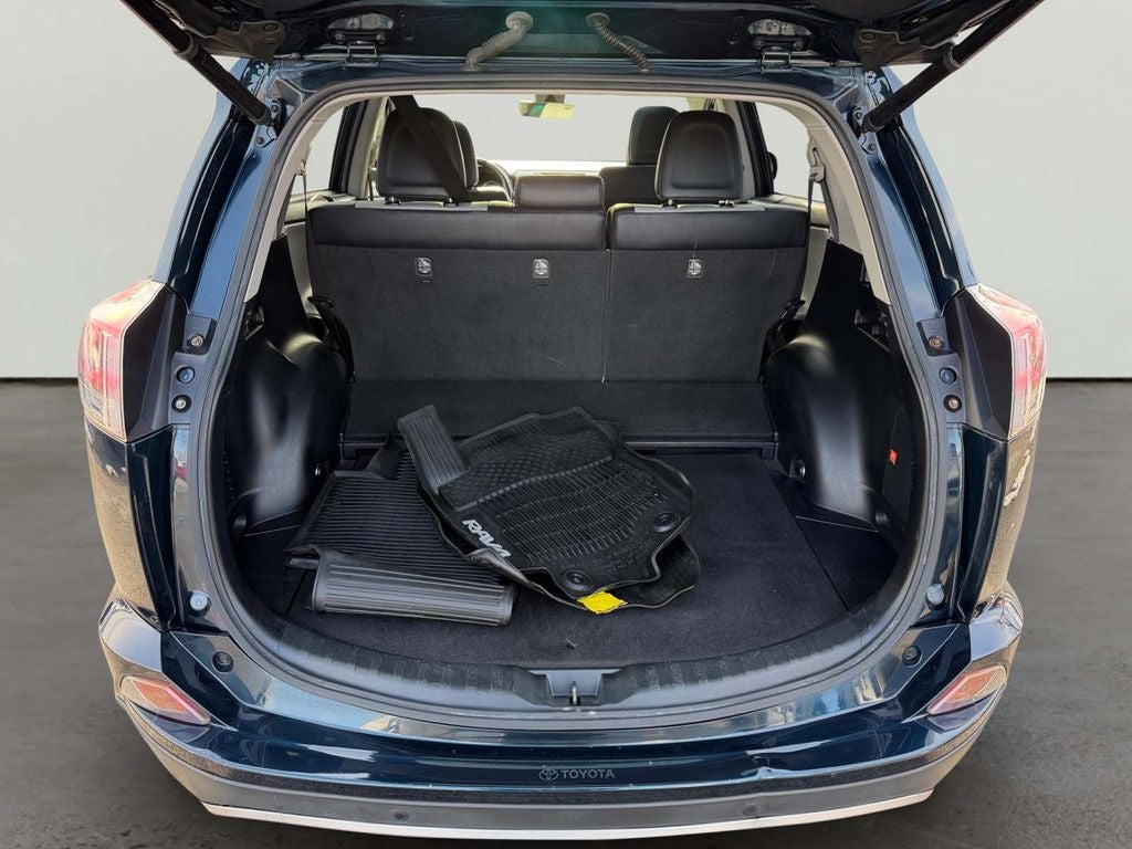 2018 Toyota RAV4 Hybrid Limited GREAT VALUE