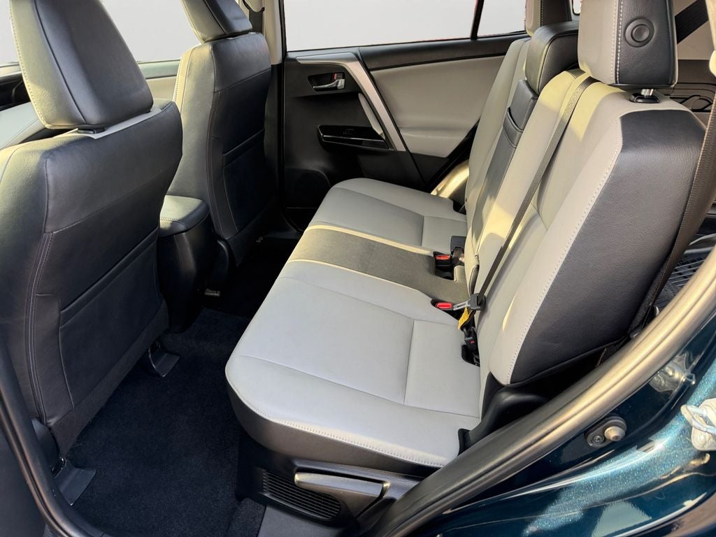 2018 Toyota RAV4 Hybrid Limited GREAT VALUE