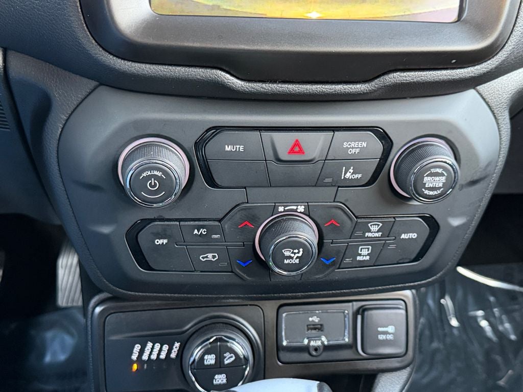 2023 Jeep Renegade Trailhawk