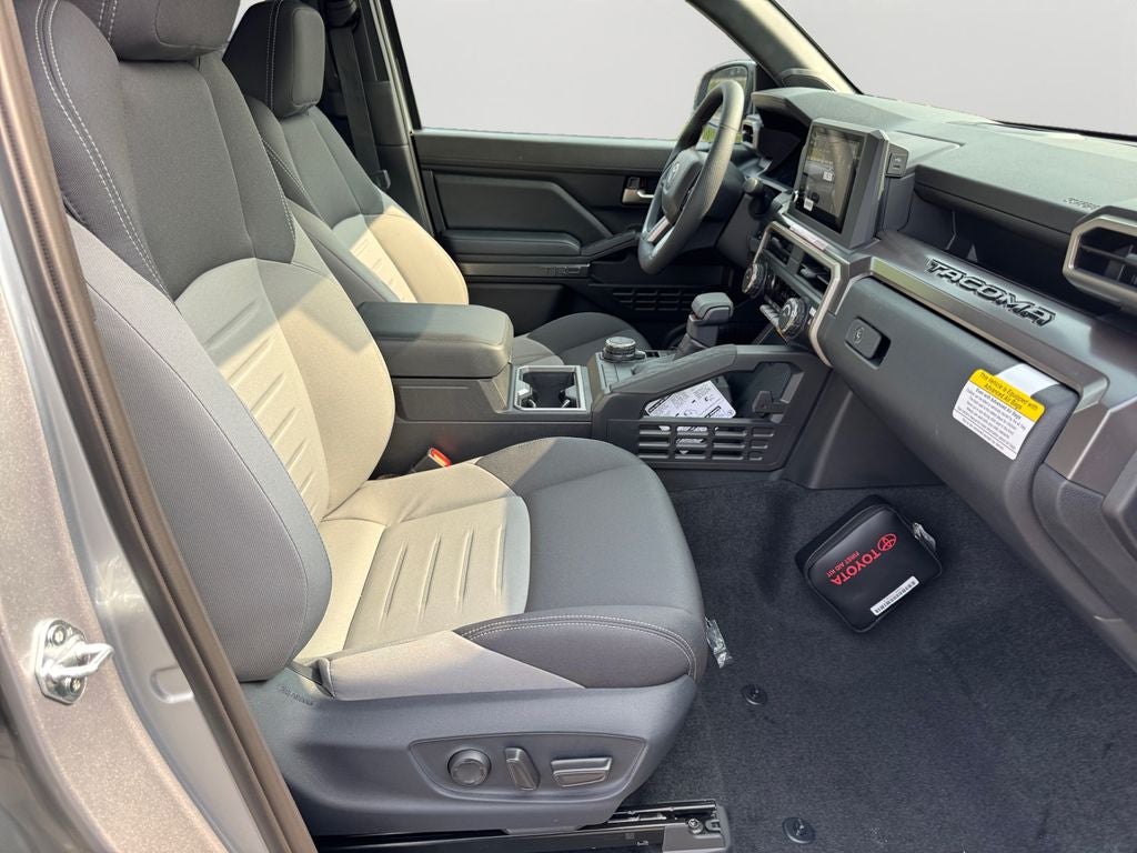 2025 Toyota Tacoma Hybrid TRD Sport