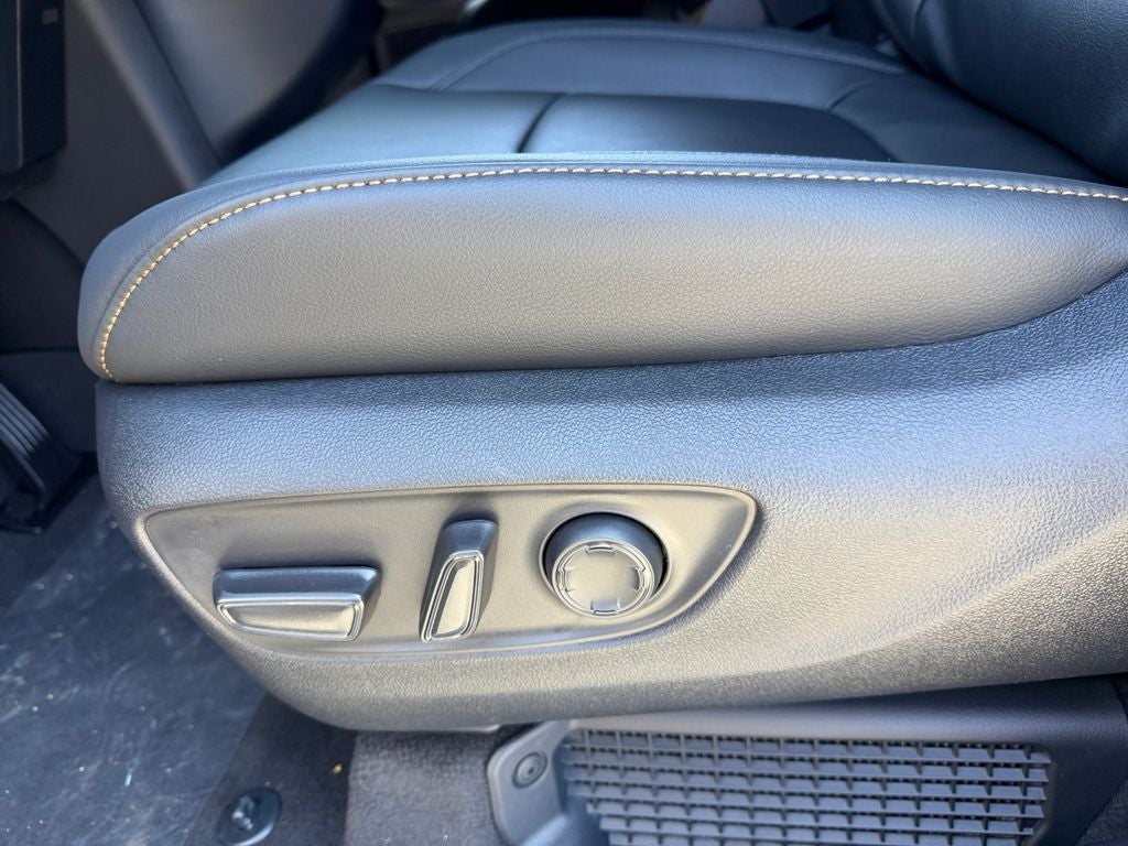 2026 Toyota Sienna Woodland Edition 7 Passenger