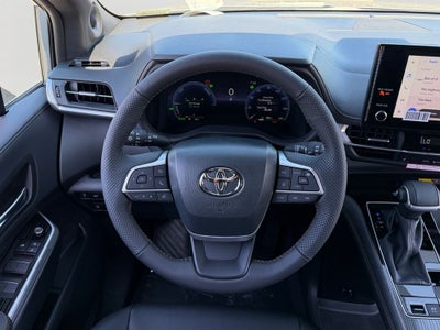 2026 Toyota Sienna Woodland Edition 7 Passenger