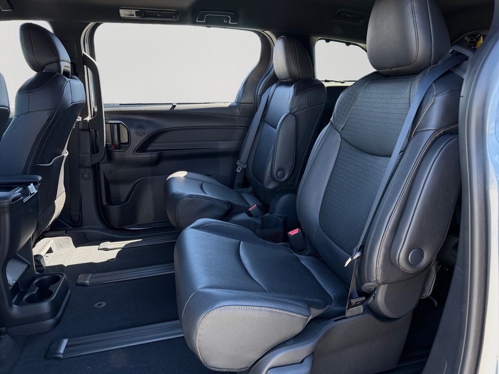 2026 Toyota Sienna Woodland Edition 7 Passenger