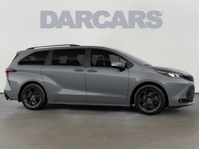 2026 Toyota Sienna Woodland Edition 7 Passenger