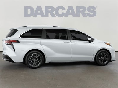 2026 Toyota Sienna Platinum 7 Passenger