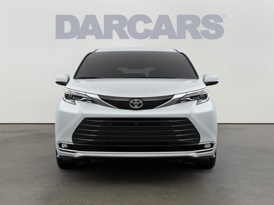 2026 Toyota Sienna Platinum 7 Passenger