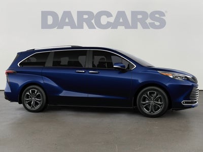 2026 Toyota Sienna Platinum 7 Passenger